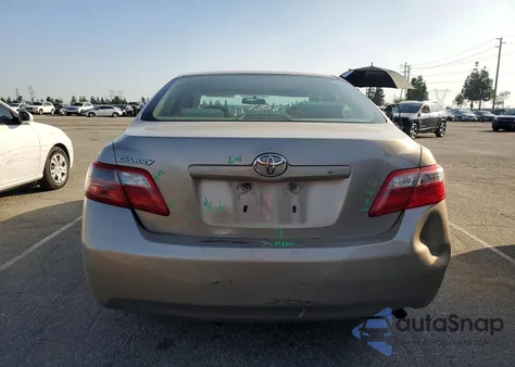 2008 Toyota Camry Ce z USA, uszkodzony, nr VIN 4T4BE46K98R017010